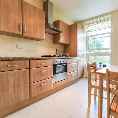 Spacious 4 Bed Flat Near London 02 Arena Greenwich Exterior foto